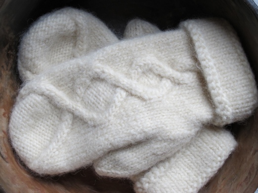 Cabled, felted mittens